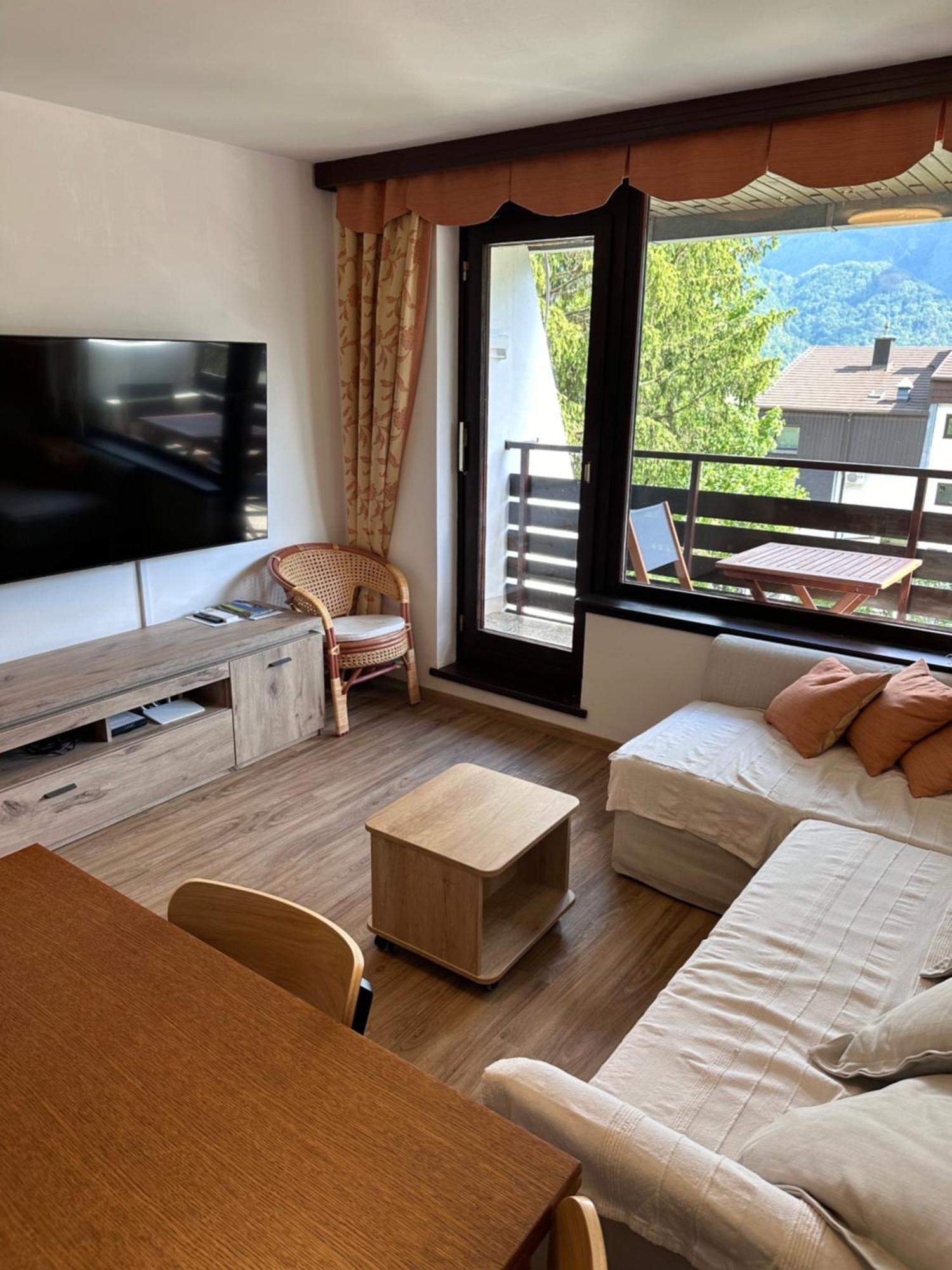 בובק Apartments Kaninska Vas מראה חיצוני תמונה