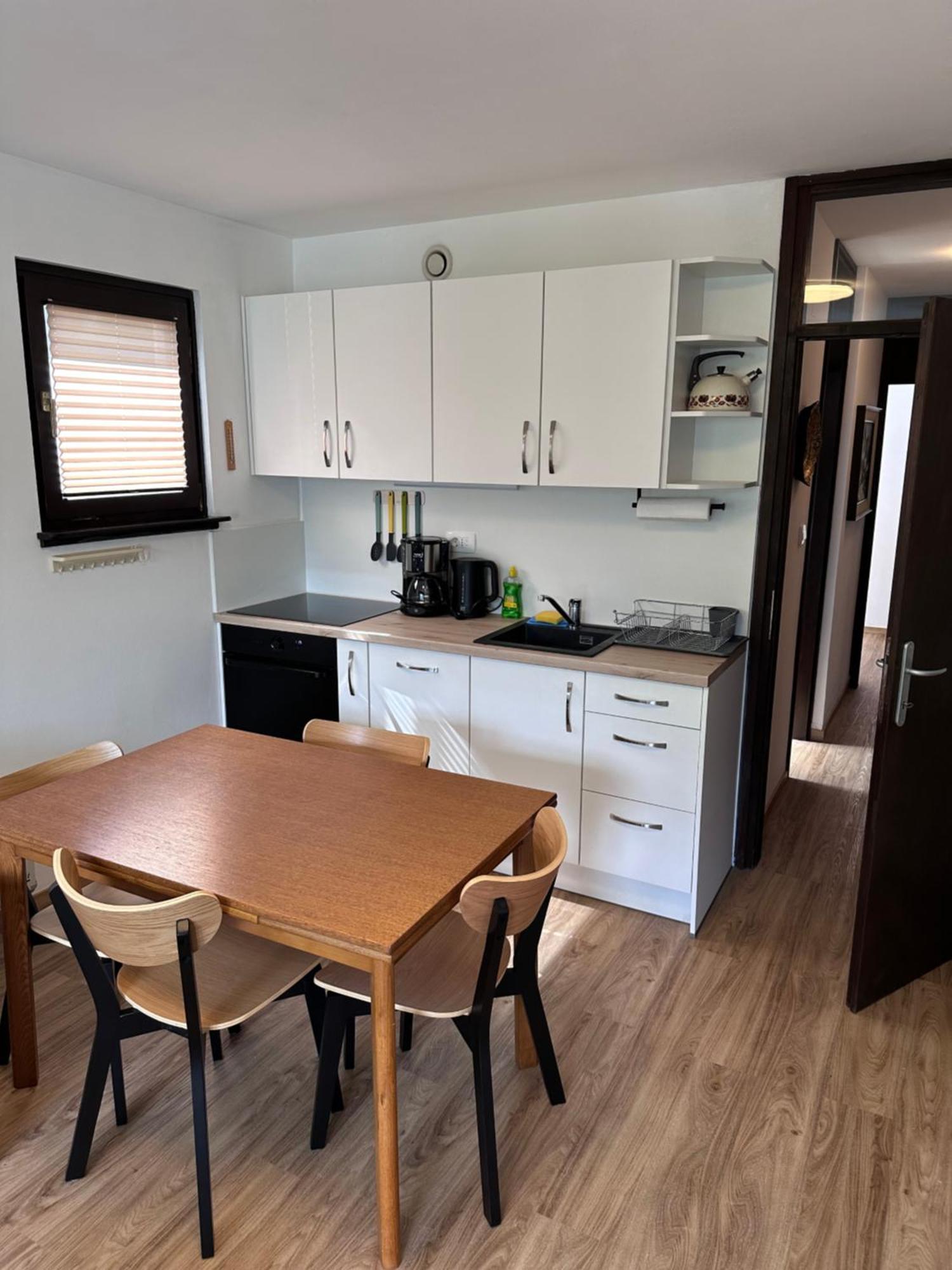 בובק Apartments Kaninska Vas מראה חיצוני תמונה
